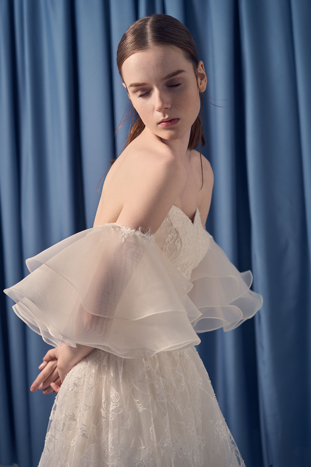 JIL0409 Off White